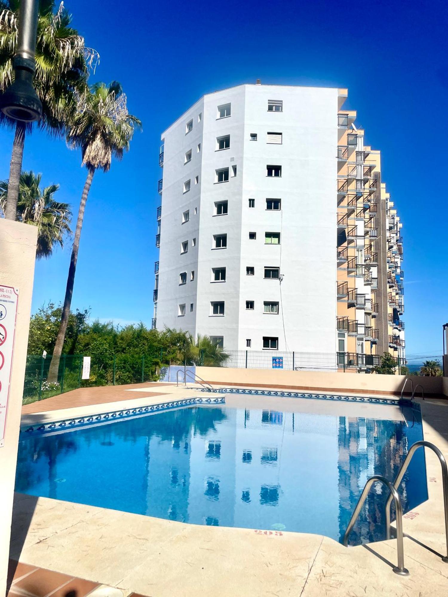 Estudio Nuevo Y Con Piscina Benalmádena Dış mekan fotoğraf
